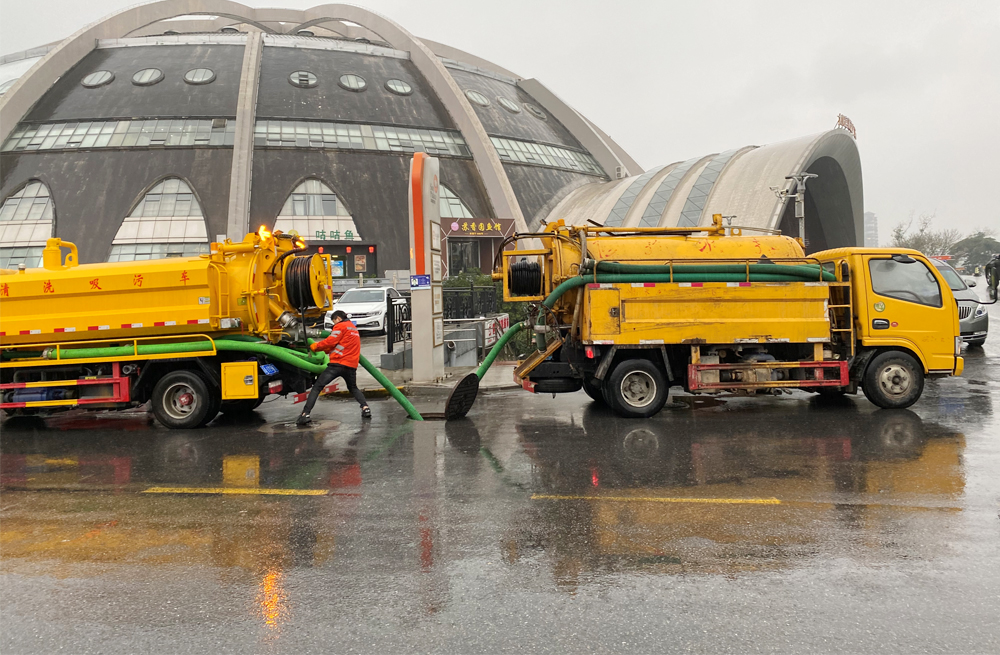 翠林山庄商场管道清淤
